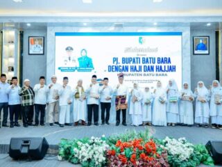 Pj Bupati Batu Bara Nizhamul Gelar Pertemuan dengan Para Haji dan Hajjah