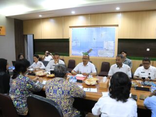 Pj Wali Kota Asripan Nani Audiens bersama Kepala Balai Wilayah Sungai Sulawesi 1