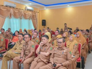 Pj Wali Kota Padangsidimpuan Pimpin Rapat Verifikasi Data Laporan Evaluasi Kinerja