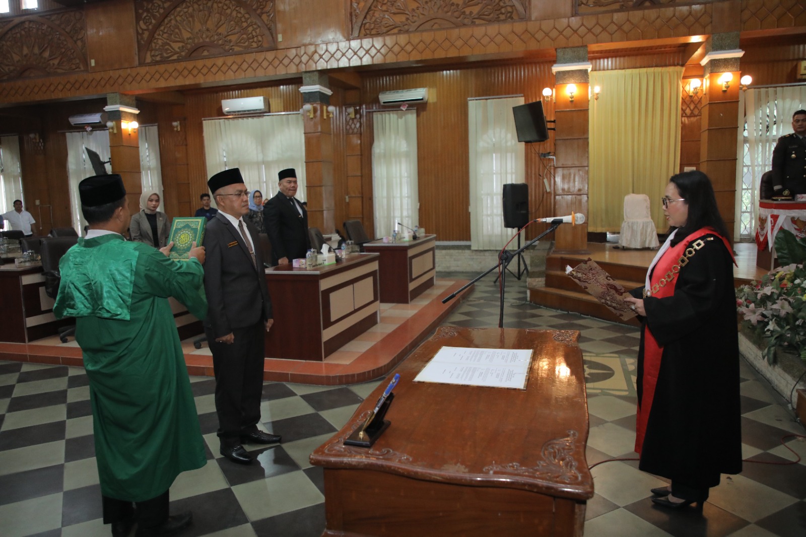 Sekda John Hardi Nasution Hadiri Pelantikan PAW Anggota DPRD Asahan