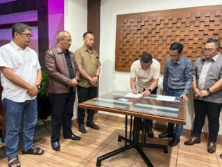 Wali Kota Asripan Nani Saksikan Penandatangan PKS Pendidikan dan Pelatihan Bahasa Asing