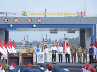 Bupati Asahan Dampingi Presiden Jokowi Resmikan Tol di Sumatra Utara