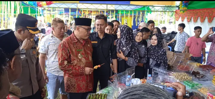 Bupati Bolmong Limi Mokodompit Hadiri Gebyar Mongulipot di Desa Mopait