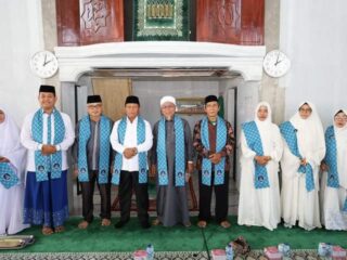Wali Kota Tanjungbalai H Waris Tholib Hadiri Pelantikan Pengurus MT Arofah