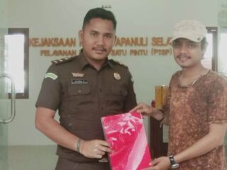 Lapokan 13 Proyek di Dinas Naker ke Kejari Tapsel, Gemas Sindir APH