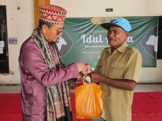 PUDAM Bangkalan Serahkan Daging Kurban untuk Masyarakat