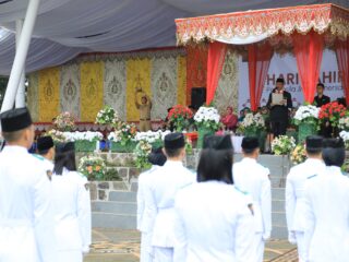 Wali Kota Asripan Nani Kukuhkan Paskibraka Kotamobagu Tahun 2023