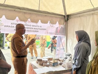 Wali Kota Asripan Nani Tinjau Stand Pameran UMKM dan Lomba MTQ XXX