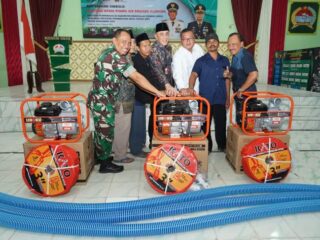 200 Poktan di Bangkalan Terima Bantuan Mesin Pertanian