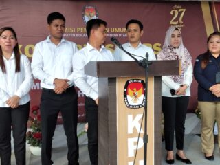 KPU Bolmong Utara Resmi Tutup  Hari Pertama Pendaftar Pasangan Bakal Calon Bupati Dan Wakil Bupati