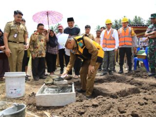 Wali Kota Asripan Nani Letakkan Batu Pertama Pembangunan Gedung Kampus UDK