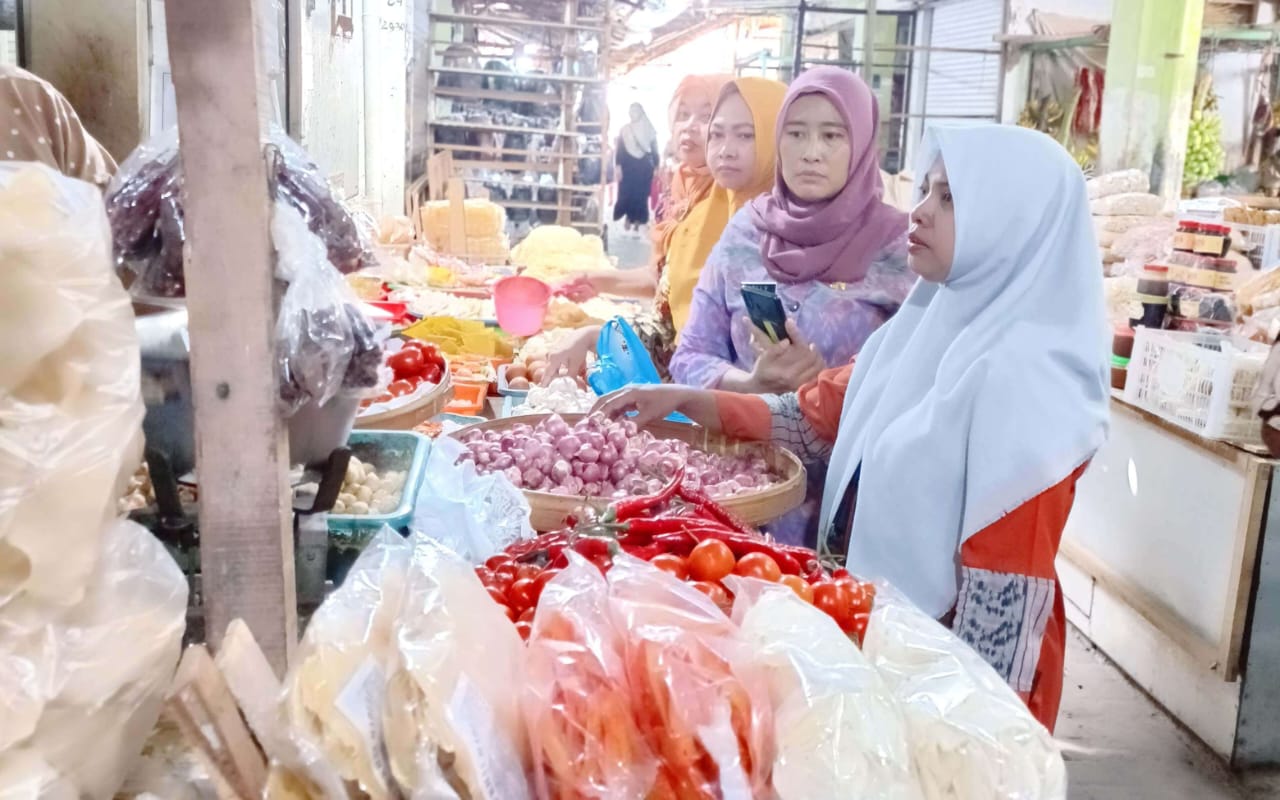 Bulan Maulid Harga Kebutuhan Pokok di Bangkalan Stabil