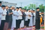 Bupati Batu Bara Nizhamul Sholat Idul Adha di Lapangan Indrapura