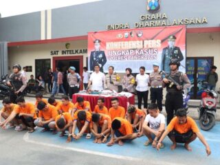 Polisi di Bangkalan Borgol 18 Pelaku Tindak Kejahatan