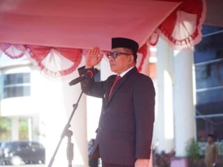 Pemkab Bolmut Gelar Upacara Hari Pahlawan    