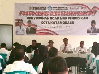 Sekda Kotamobagu Buka FGD Penyusunan Master Plan dan Roadmap Program Pendidikan