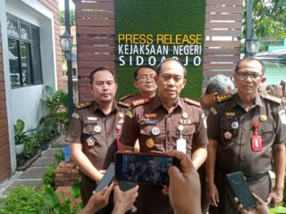 Kejaksaan Negeri Sidoarjo Musnahkan Barang Bukti Tindak Pidana