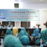 Penjabat Wali Kota Abdullah Mokoginta Hadiri Bimtek Table Manner