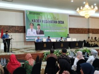 Sekda Kotamobagu Sofyan Mokoginta Buka Bimtek Kader Kesehatan Desa