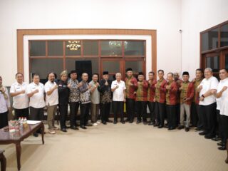 Bupati Asahan Terima Audiensi  Forum Komunikasi Lembaga Adat Kabupaten Asahan