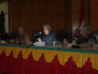Ketua DPRD Asahan Pimpin Rapat Paripurna Pengumuman Usulan Penetapan Pemberhentian Bupati dan Wakil Bupati Asahan