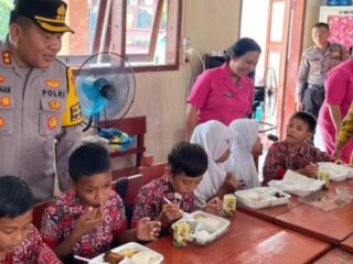 Uji Coba Program Makan Gratis, Pangalila : Mewujudkan Generasi Yang Sehat Dan Berkualitas 