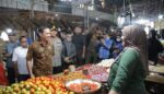 Wali Kota Kotamobagu Weny Gaib Pantau Langsung Ketersediaan Bahan Pokok di Pasar 23 Maret