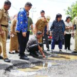 Wali Kota Weny Gaib Dampingi Wagub Sulut Tinjau Jalan Rusak di Kotamobagu