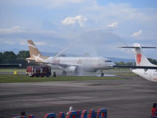 Super Air Jet Resmi Layani Penerbangan Makassar-Baubau, Bupati Buton Hadiri Penerbangan Perdana