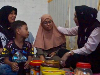 Wakil Bupati Sidoarjo Kunjungi Rumah Duka Korban Kecelakaan Air di Desa Terung Kulon