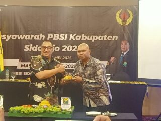 Dien Fatur Romadhoni Terpilih Aklamasi Sebagai Ketua PBSI Sidoarjo