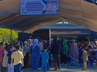 Norma Ali Gelar Khitanan Gratis, Ratusan Anak dan Mualaf Dikhitan