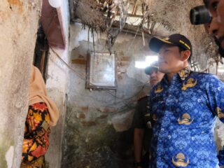 Bupati Sidoarjo Bersama Kapolresta dan Dandim 0816 Tinjau RTLH