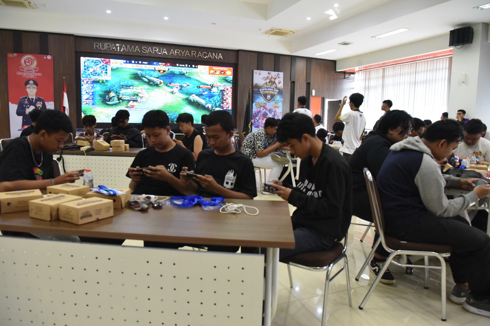 HUT Bhayangkara ke-79, Polres Gresik Gelar Turnamen Esports Ajak Remaja Jauhi Narkoba