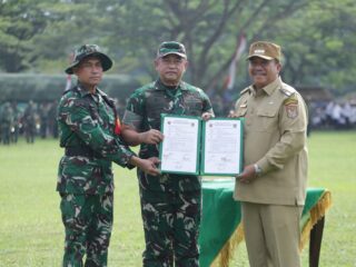 Bupati Asahan Dampingi KSAD Tutup TMMD ke-124