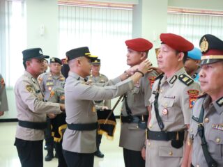 Polres Gresik Gelar Sertijab Kasat Resnarkoba dan Kasat Tahti Polres Gresik