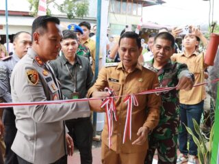 Kapolres Kotamobagu Resmikan Posko Kampung Tangguh Bebas Narkoba di Kelurahan Mongondow