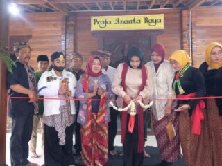 Wakil Bupati Sidoarjo Resmikan Tetenger Gubuk Praja Ananta Raya
