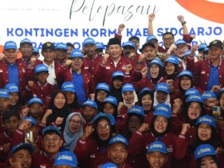 Bupati Sidoarjo Berangkatkan 250 Kontingen Kormi ke Fornas VIII 2025 di NTB