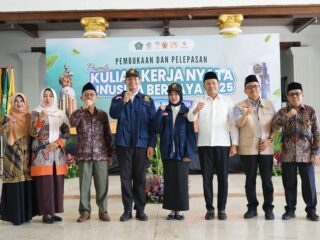 Bupati Sidoarjo Lepas 492 Mahasiswa KKN UNUSIDA