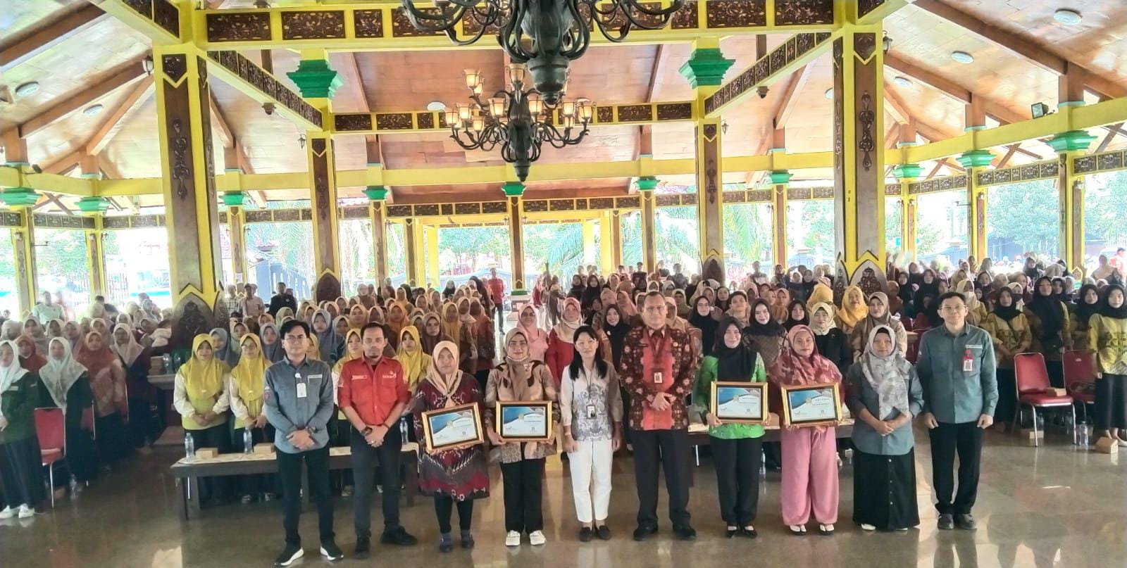 Dinas KBP3A Bangkalan Gelar Evaluasi Kinerja 500 Kader TPK