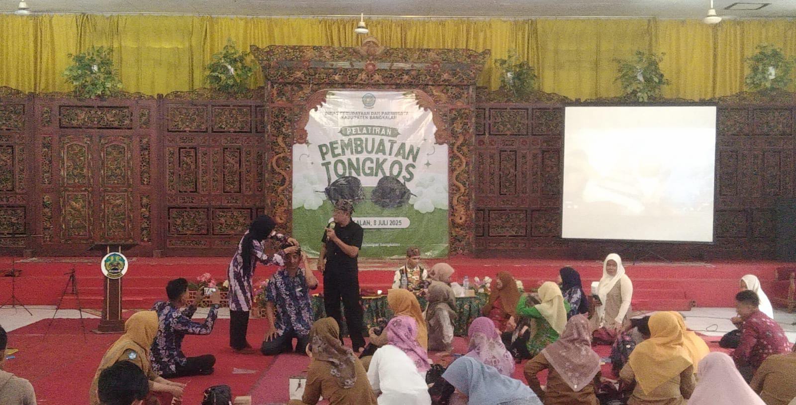 Disbudpar Bangkalan Gelar Pelatihan Tongkos, Lestarikan Warisan Budaya Lokal