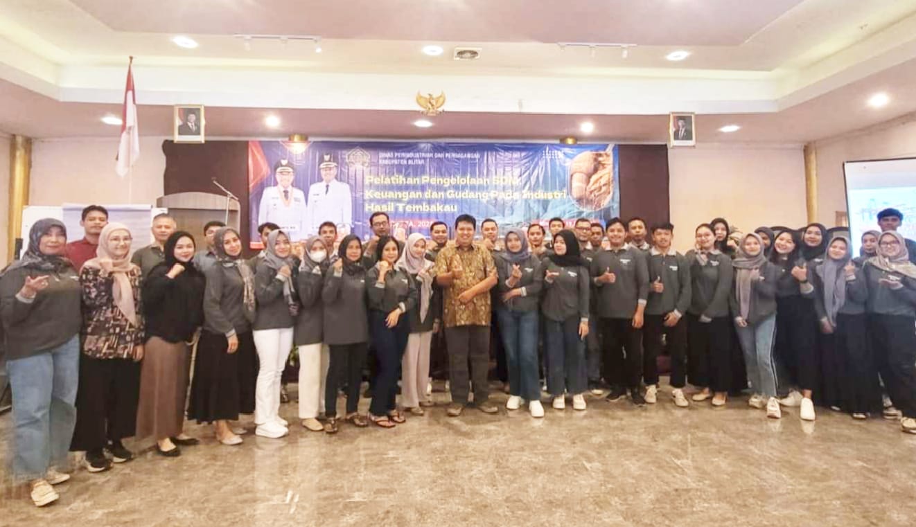 Disperindag Blitar Gelar Pelatihan Pengelolaan SDM dan Keuangan Industri Rokok