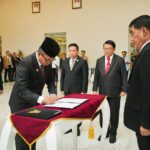 Gubernur Sulut Lantik Tahlis Gallang dan Jemmy Kumendong