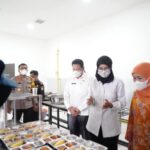 Gubernur dan Plt. Bupati Sidoarjo Tinjau Program MBG, Dorong Generasi Sehat dan UMKM Lokal
