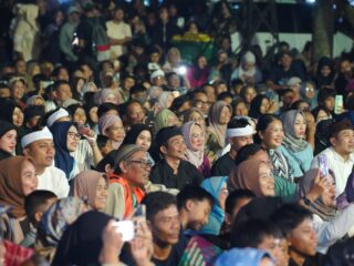Malam Hari Jadi Purwakarta Meriah: Air Mancur Menari dan Wayang Golek Opat Dalang