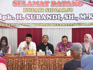Jumat Berkah, Warga Kemiri, Sidokerto dan Lemahputro Terima Bantuan Pangan Beras