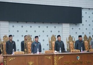 Bupati Bolmong Utara Sirajudin Lasena Hadiri paripurna penyampiaan Ranperda Tentang Rencana Pembangunan Jangka Menengah Daerah (RPJMD) Tahun 2025–2029