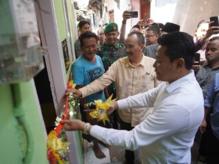 Bupati Subandi Serahkan Kunci Renovasi RTLH, Wujud Nyata Gotong Royong untuk Kesejahteraan Warga