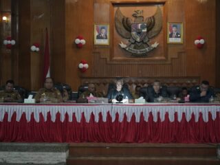 Pemkab Asahan Sampaikan Nota Keuangan P-APBD 2025